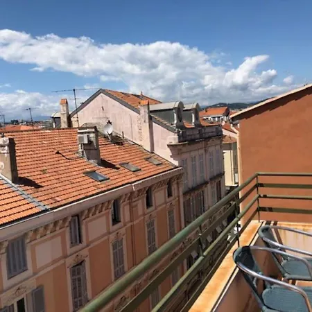 Apartman 2 Pieces 2 Terrasses 100 M Croisette Tres Clair. Cannes